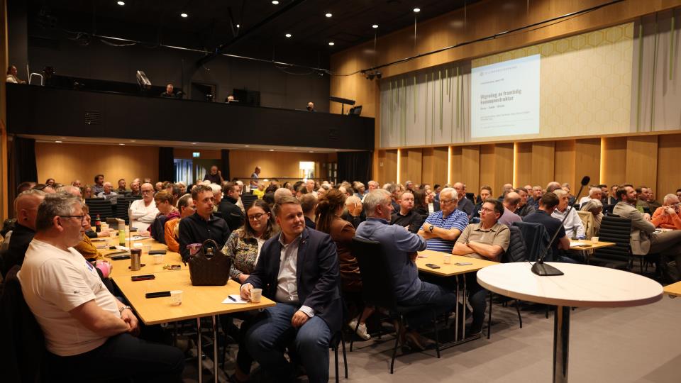Lenkje til artikkel: Historisk møte