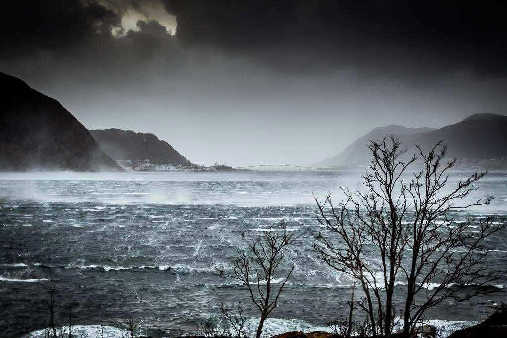 Bilde frå uværet Tor - Klikk for stort bilete