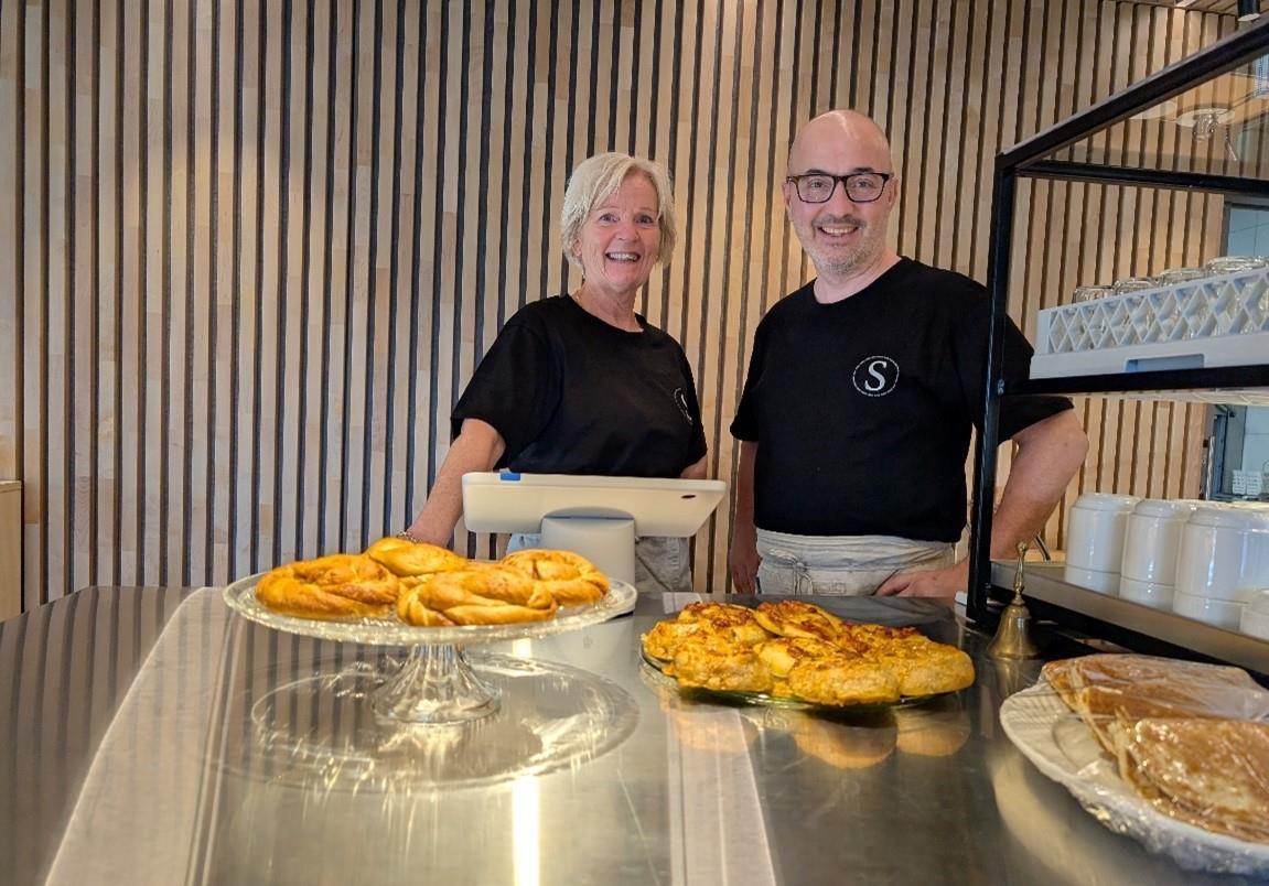 To av dei du møter ved Svingen, Betty og Kadir - Klikk for stort bilete